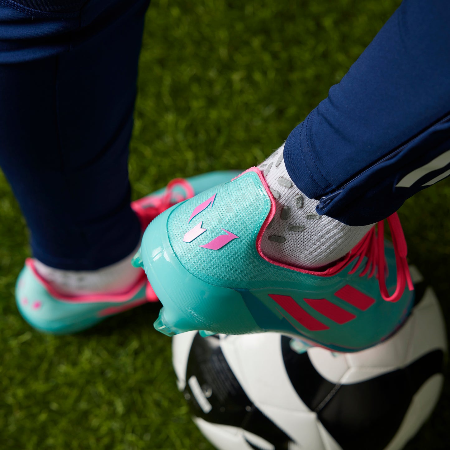 adidas F50 Elite Messi - Flash Aqua / Lucid Pink / Lucid Cyan