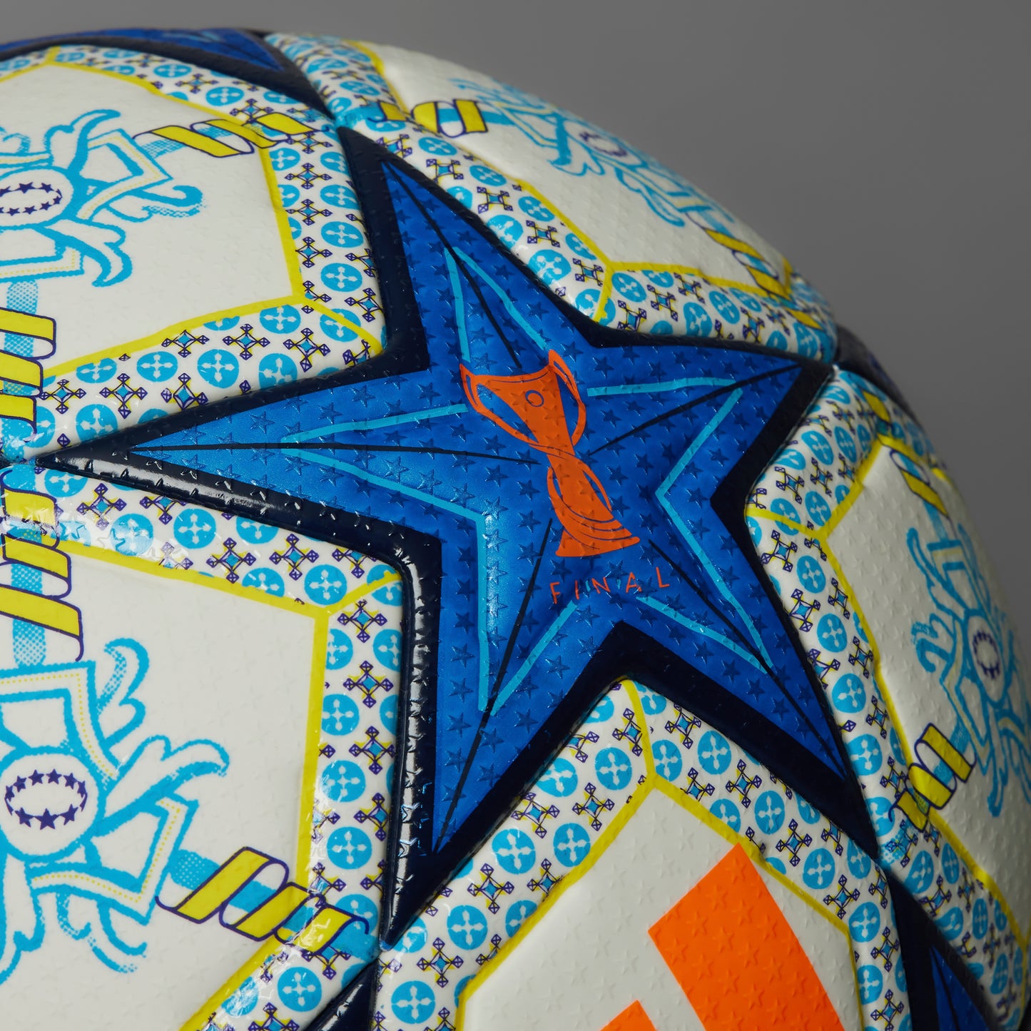 adidas UEFA Women's Champions League knockout stages Pro Ball 24/25