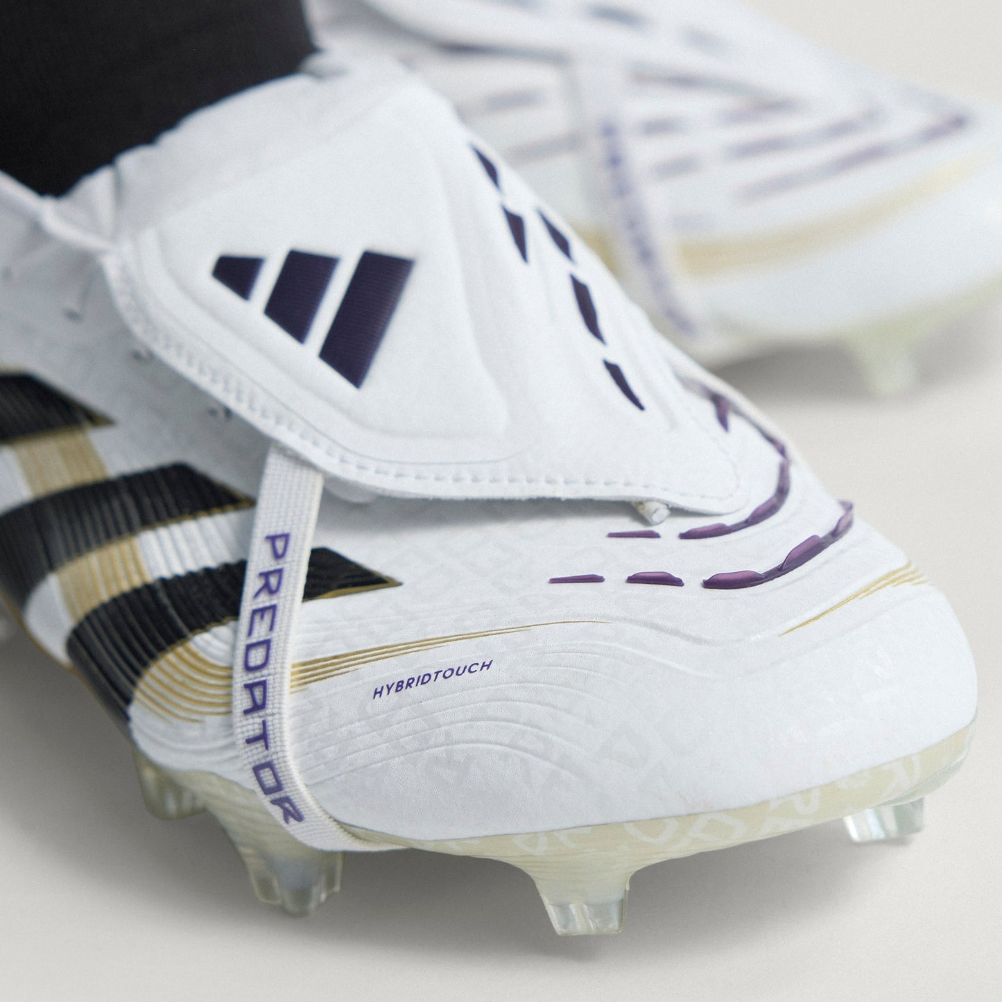 adidas Predator Elite FG Fold-Over Tongue - White / Core Black / Gold Metallic