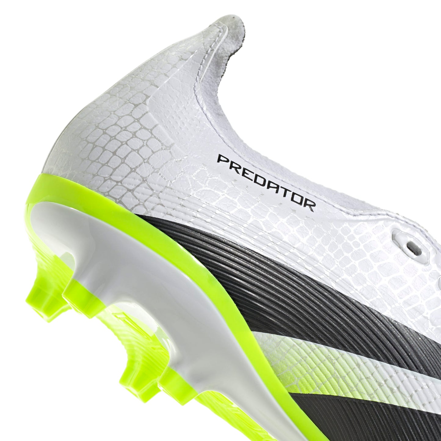 adidas Predator League Fold-Over Tongue FG