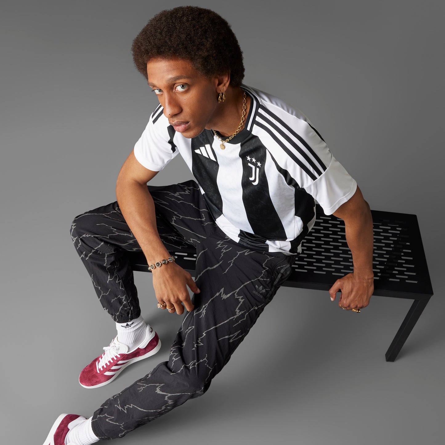 adidas Juventus 24-25 Home Jersey - White / Black