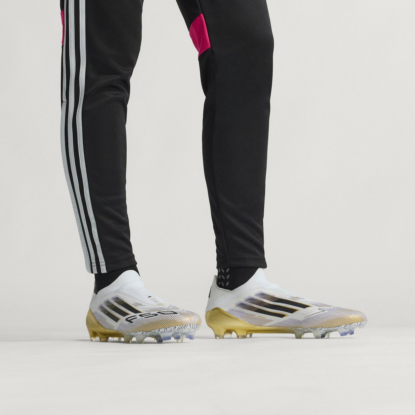 adidas F50 Elite Laceless FG - White / Core Black / Gold Metallic